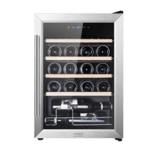 Bolero GrandSommelier 2050 Inox Compressor Cave de vinhos com porta e pega em aço inoxidável, capacidade para 20 garrafas, com sistema de arrefecimento por compressor, temperatura regulável entre 5-18 ˚C e painel de controlo tátil.