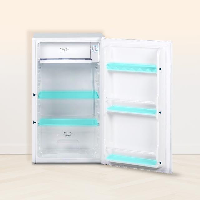 Bolero CoolMarket TT 90 White E Mini frigorífico sobremesa blanco 83cm alto y 47cm ancho, con 90L de capacidad, control de temperatura regulable y compartimento de conservación.