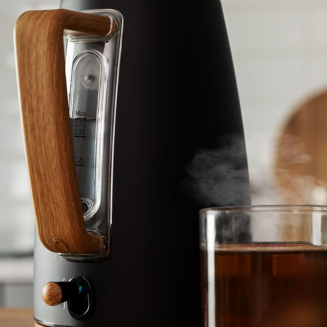 ThermoSense 200 Woody Hervidor de agua eléctrico para infusiones con 1,7 litros de capacidad.