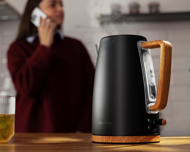 ThermoSense 200 Woody Hervidor de agua eléctrico para infusiones con 1,7 litros de capacidad.