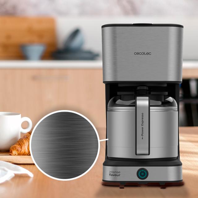 Coffee 66 Drop & Thermo Máquina de café de gotejamento em aço inoxidável com capacidade para até 12 chávenas.