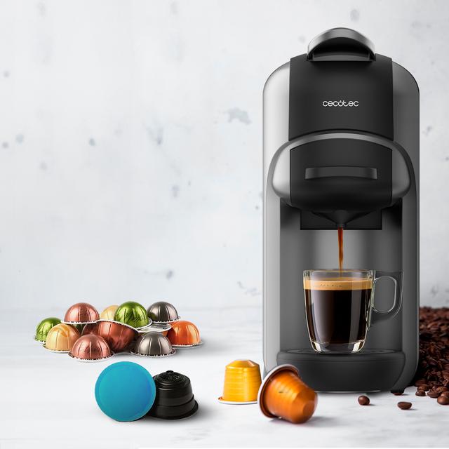 FreeStyle Compact Macchina per espresso compatta, 3 in 1. Adatta per caffè macinato, Dolce Gusto e Nespresso.