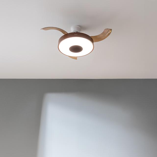 Energysilence Aero 4200 invisible darkwood Ventilatore da soffitto a pale retrattili con motore DC da 35W 42" con illuminazione a LED, timer, telecomando e modalità inverno-estate.