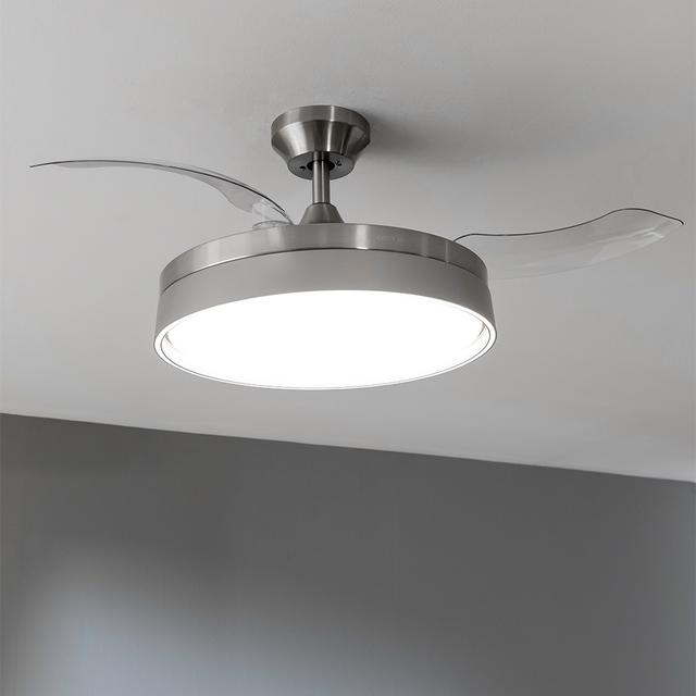 Energysilence Aero 4200 invisible steel Ventilatore da soffitto a 3 pale retrattili, con motore DC da 35 W, illuminazione a LED, timer fino a 8 ore, funzione inverno-estate, 6 velocità, telecomando.