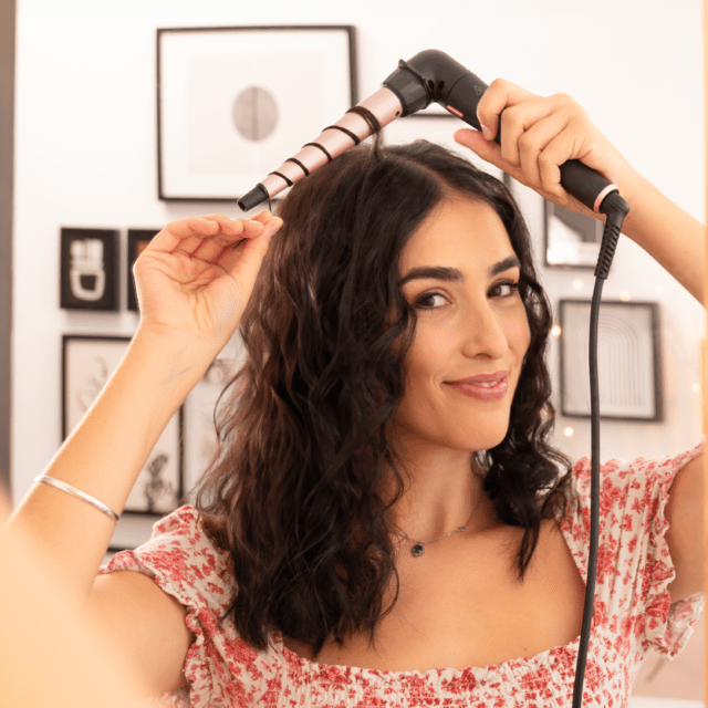 SurfCare MultiWaves Modelador de cabelo multicabeças com 5 cabeças para diferentes caracóis, com uma curvatura de 90º para garantir uma utilização mais confortável e com luva térmica, estojo e 2 clipes.