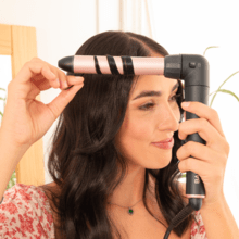 SurfCare MultiWaves Modelador de cabelo multicabeças com 5 cabeças para diferentes caracóis, com uma curvatura de 90º para garantir uma utilização mais confortável e com luva térmica, estojo e 2 clipes.