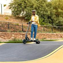 Bongo Z+ On Road M. Patinete Eléctrico con 1000 W, Suspensión Dinámica de Doble Brazo con Tecnología SXƧ, Autonomía de hasta 55 km, Ruedas On Road de 10.5", Sistema Triple de Frenado