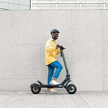 Bongo Z+ On Road M. Patinete Eléctrico con 1000 W, Suspensión Dinámica de Doble Brazo con Tecnología SXƧ, Autonomía de hasta 55 km, Ruedas On Road de 10.5", Sistema Triple de Frenado