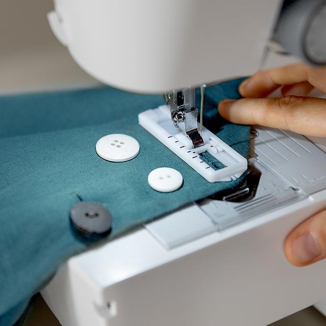 BelleCouture 1500 Nähmaschine mit 15 Stichen für Anfänger und Zubehörset