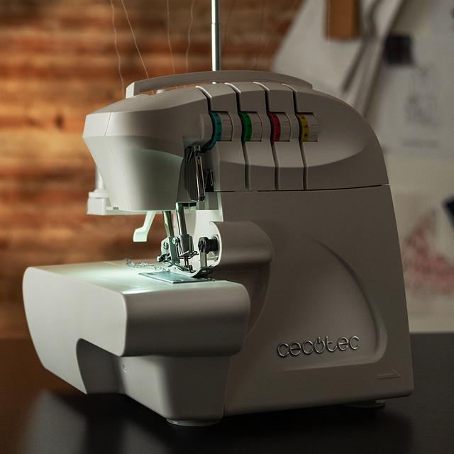 BelleCouture OverLock Surjeteuse à une vitesse de 1100 tours/minute avec pression du pied-de-biche réglable et kit d'accessoires.