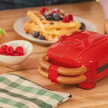Rock'nToast Retro One Red Sandwichera con estilo retro con capacidad para un sandwich y 3 pares de placas desmontables.