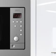 Micro-ondes numérique encastrable GrandHeat 2500 Built-In SteelBlack. 900 W de puissance, encastrable, 25 litres, gril, Quick start, 8 fonctions préconfigurées, minuterie