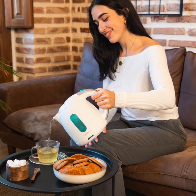 Thermosense 140 White Hervidor de agua de 1 litro de capacidad, libre de BPA y con 2200 W.