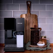 Cremmaet Compactccino Connected Máquina de café superautomática compacta com 19 bares, ecrã TFT e Wi-Fi, depósito de leite e Thermoblock.