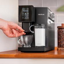 Cremmaet Compactccino Connected Máquina de café superautomática compacta com 19 bares, ecrã TFT e Wi-Fi, depósito de leite e Thermoblock.