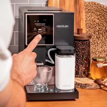 Cremma Compactccino Connected Black Rose Kompakte, superautomatische Kaffeemaschine mit 19 bar, TFT-Display und Wi-Fi, Milchtank und Thermoblock-System.