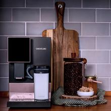 Cremma Compactccino Connected Black Rose Kompakte, superautomatische Kaffeemaschine mit 19 bar, TFT-Display und Wi-Fi, Milchtank und Thermoblock-System.