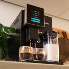 Cremmaet Compactccino Black Rose Kompakter Kaffeevollautomat mit 19 Bar, Milchtank und Thermoblock-System.