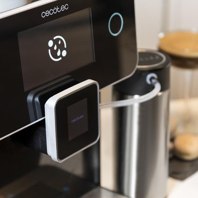 Power Matic-ccino 8000 Touch Serie Nera. Cafetera Superautomática con Depósito de leche, Pantalla Táctil, Prepara Cappuccino, Café Personalizable, Tecnología ForceAroma 19 bares de presión