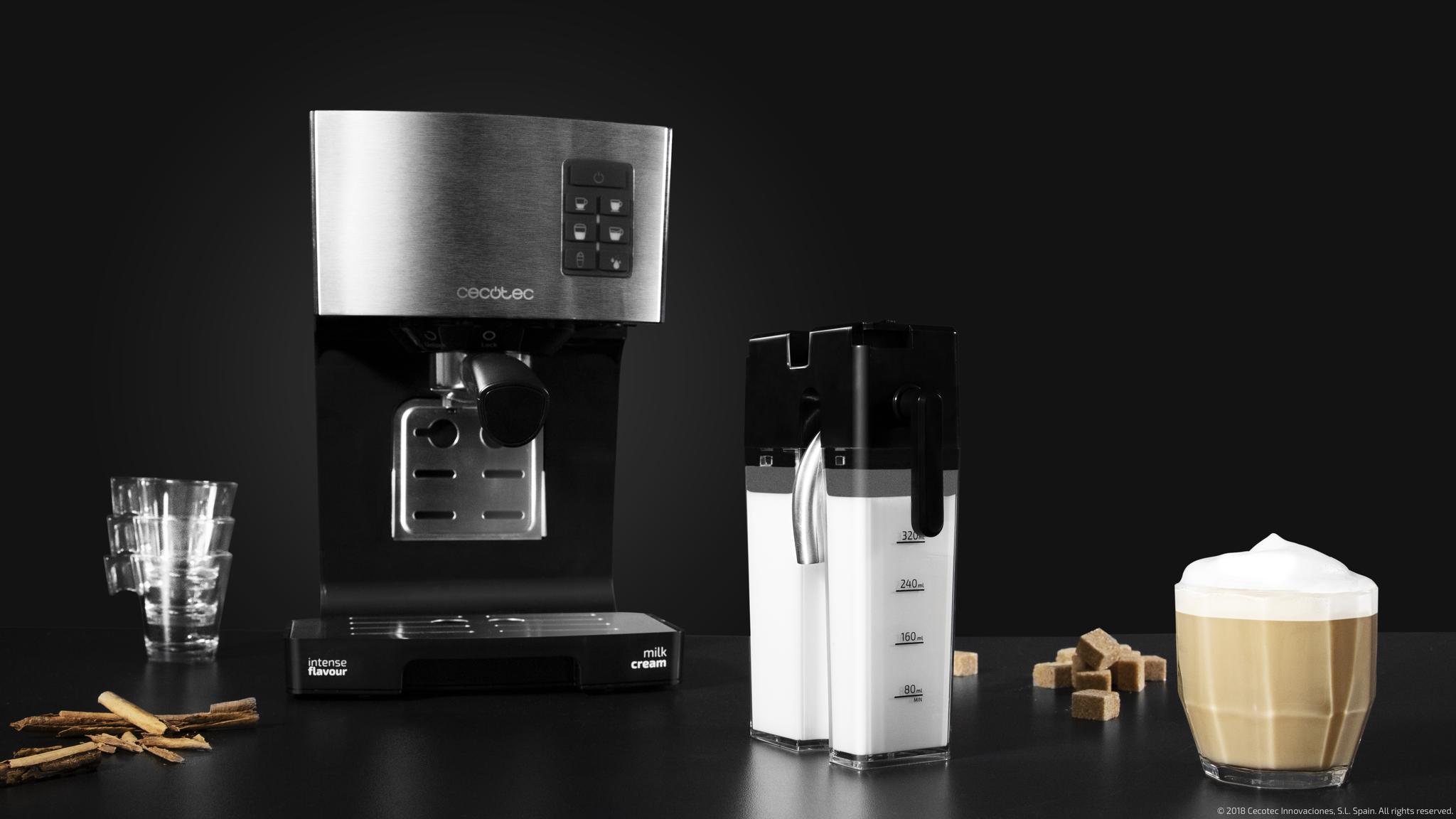 Doppia uscita e vassoio regolabile in altezza