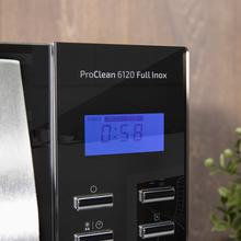 Microonde con Grill ProClean 6120 FullInox. 23 litri, 1000 W, 8 programmi, 5 livelli di potenza, timer di 60 minuti.