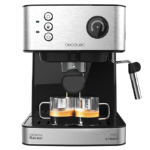 Machine à café Power Espresso 20 Professionale. Avec 850 W, 20 bars de pression, manomètre, réservoir d'1,5 L, bras à double sortie, buse vapeur, plateau réchauffe-tasses et finition en acier inoxydable.