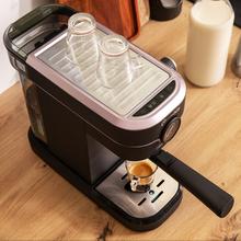 Macchina da caffè espresso Cafelizzia 890 Rose Pro per espresso e cappuccino, dispone del sistema di rapido riscaldamento mediante Thermoblock, 20 bar, Modalità Auto per 1 e 2 caffè, vaporizzatore orientabile e canale d’acqua per infusi e manometro per misurare la pressione.