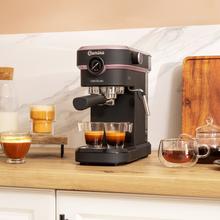 Cafelizzia 890 Rose Pro Cafetera express para espressos y cappuccino, dispone de sistema de rápido calentamiento por thermoblock, 20 bares, modo Auto para 1 y 2 cafés, vaporizador orientable, conducto de agua para infusiones y manómetro para medir la presión.