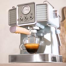 Power Espresso 20 Tradizionale Máquina De Café Express para expressos e cappuccinos, Rápido Sistema De Aquecimento Por Thermoblock, 20 Bares, Manómetro PressurePro e Vaporizador Orientável.