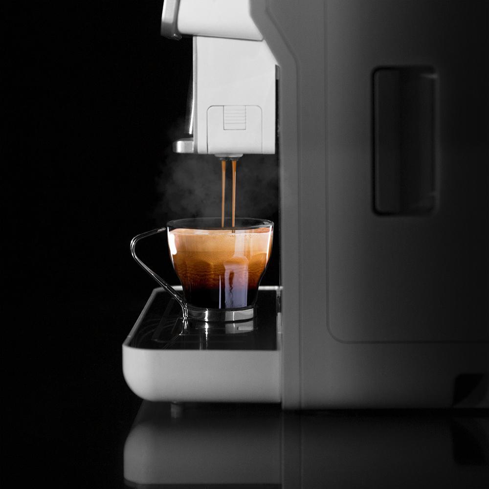 Machine à café méga-automatique Power Matic-ccino 6000 Série Bianca 19 bars, 1-2 cafés, système de chauffage rapide, écran LCD, réservoir à café de 250 gr, moulin intégré et 1350 W
