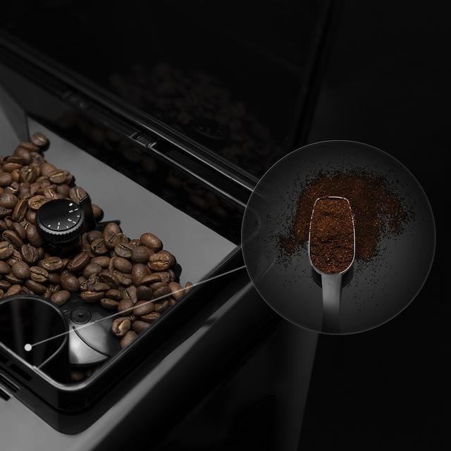 Macchina da caffè Megautomatica Power Matic-ccino 6000 Serie Nera 19 bar, 1-2 caffè, sistema di riscaldamento rapido, display LCD, serbatoio caffè 250 g, macinacaffè integrato, 1350 W
