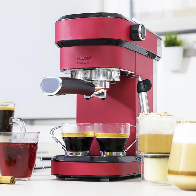 Cafelizzia 790 Shiny. Máquina de café  para Espressos e Cappuccino, 1350 W, Sistema Thermoblock, 20 Bares, Modo Auto para 1-2 Cafés, Vaporizador Orientável, 1,2 l, Vermelho