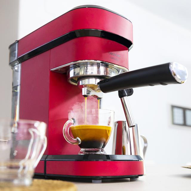 Cafelizzia 790 Shiny. Máquina de café  para Espressos e Cappuccino, 1350 W, Sistema Thermoblock, 20 Bares, Modo Auto para 1-2 Cafés, Vaporizador Orientável, 1,2 l, Vermelho