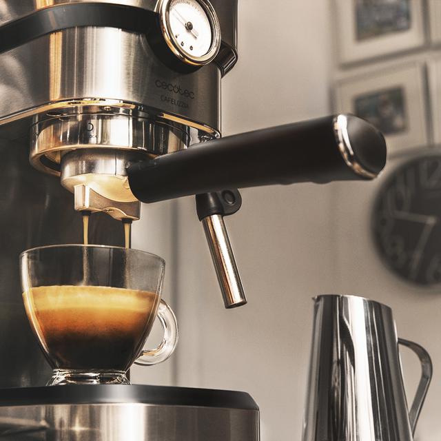 Cafelizzia 790 Steel Pro Espressomaschine Edelstahl, Thermoblock-System, 20 bar, Auto Modus 1 und 2 Kaffeesorten, steuerbarer Dampfgarer, Infusionswasserleitung