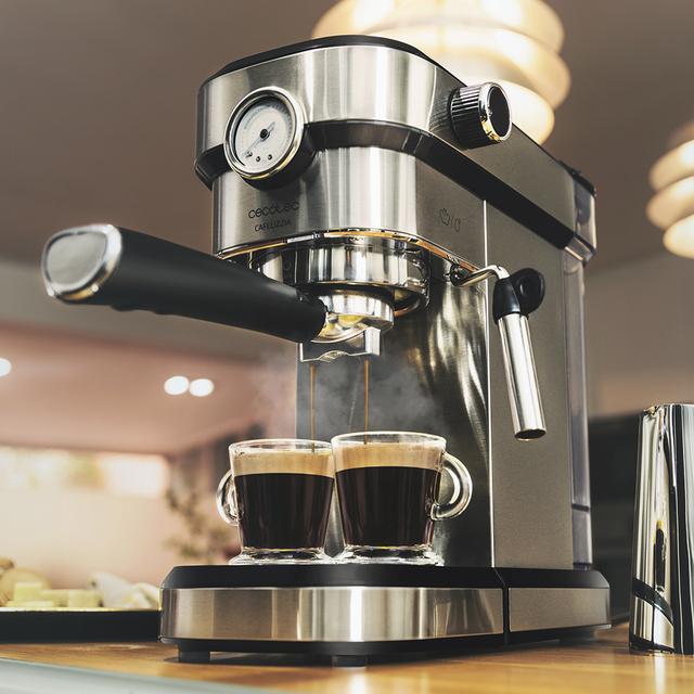 Machine à café Express Cafelizzia 790 Steel Pro. Acier inoxydable, système par Thermoblock, 20 bars, Mode Auto pour 1 ou 2 café(s), buse vapeur orientable et conduit d’eau pour infusions
