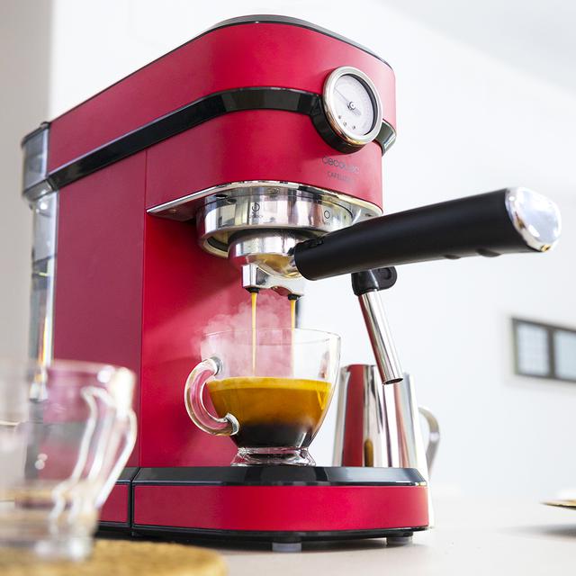 Macchina da caffè Express manometro Cafelizzia 790 Shiny Pro. Braccio con doppio erogatore e due filtri, 20 bar di pressione, serbatoio estraibile di 1,2 L, 1350 W, rosso