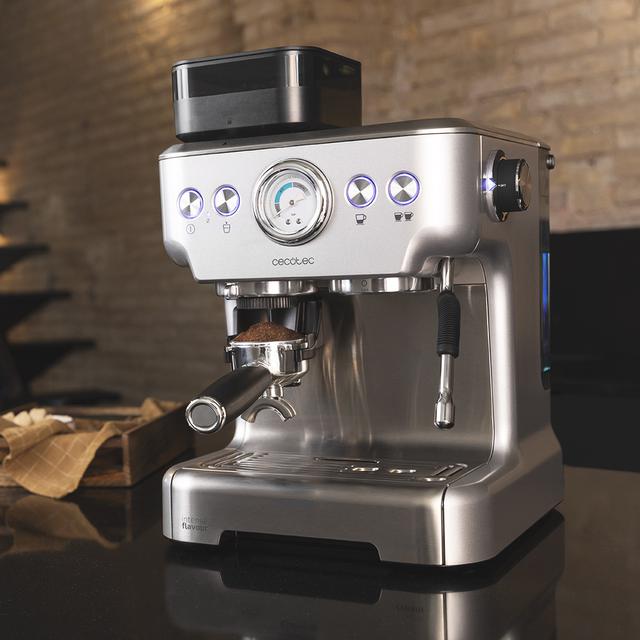 Cumbia Power Espresso 20 Barista Aromax. Cafetera de Potencia 2900 W, 2 Sistemas de Calentamiento, Bomba de presión de 20 Bares,manómetro, portafiltros con Doble Salida y 2 filtros