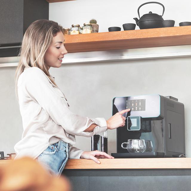 Power Matic-ccino 9000 Serie Nera. Cafetera superautomática Cumbia que Personaliza Intensidad, Temperature, café, Leche y Espuma,19 Bares de presión, Pantalla LED, 5 Niveles de molido