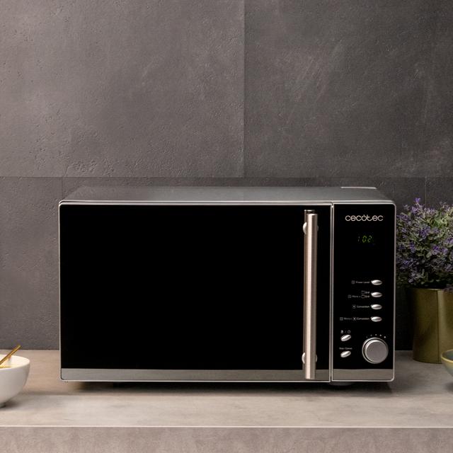 Micro-ondes Convection 2500 avec gril. 900 W de puissance, gril de 1950 W, capacité pour 25 litres, 8 fonctions préconfigurées, modes combinés, écran LED