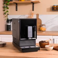 Macchina da caffè mega automatica Power Matic-ccino Vaporissima per gli amanti del caffè appena macinato. Dispone di un sistema di riscaldamento rapido via thermoblock, 19 bar e vaporizzatore orientabile.