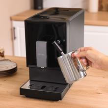 Machine à café superautomatique Power Matic-ccino Vaporissima avec 19 bars, moulin intégré, Thermoblock et buse vapeur.