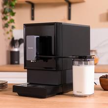 Power Matic-ccino Cremma Super automatische Kaffeemaschine für Liebhaber von frisch gemahlenem Kaffee. Schnelles Thermoblock-Heizsystem mit 19 bar und Milchtank für Cappuccinos.