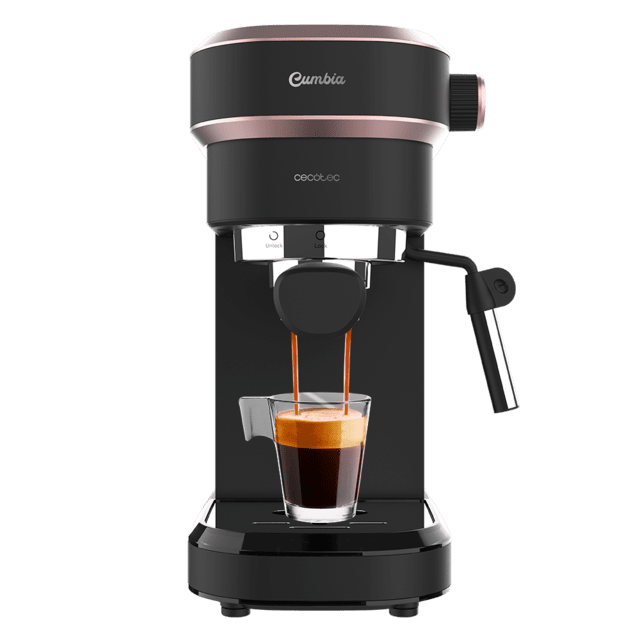 Cafetera CECOTEC Cafelizzia 890 Rose preparando café espresso con 20 bares