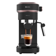 Macchina da caffè espresso Cafelizzia 890 Rose per espresso e cappuccino, dispone del sistema di rapido riscaldamento mediante Thermoblock, 20 bar, Modalità Auto per 1 e 2 caffè, vaporizzatore orientabile e canale d’acqua per infusi.