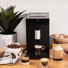 Cremmaet Compact Kompakter Kaffeevollautomat mit 19 Riegeln und Thermoblock-System.