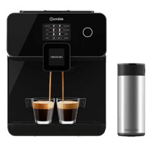 Máquina de café superautomática Power Matic-ccino 8000 Touch Serie Nera S com depósito de leite e ecrã tátil interativo que mói o café. Prepara cappuccino só com pressionar um botão. Café totalmente personalizável. Tecnologia ForceAroma de 19 bares de pressão.