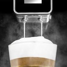 Macchina da caffè superautomatica Power Matic-ccino 8000 Touch Serie Nera S con macinino, serbatoio del latte e display touch interattivo. Prepara cappuccino solo premendo un tasto. Caffè totalmente personalizzabile. Tecnologia ForceAroma da 19 bar di pressione