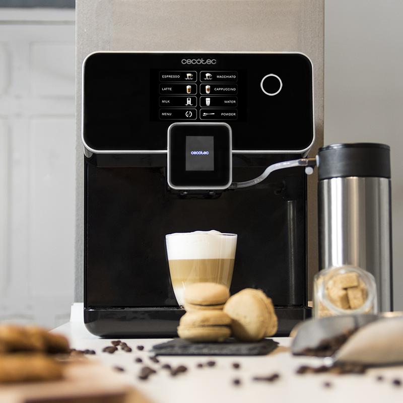 Cecotec Italia - Power Matic-ccino 8000 Touch Serie Nera Macchina del caffè  Megautomatica che macina caffe con serbatoio del latte. Schermo digitale.  Prepara Cappuccini solo premendo un tasto. Caffè totalmente  Personalizzabile.