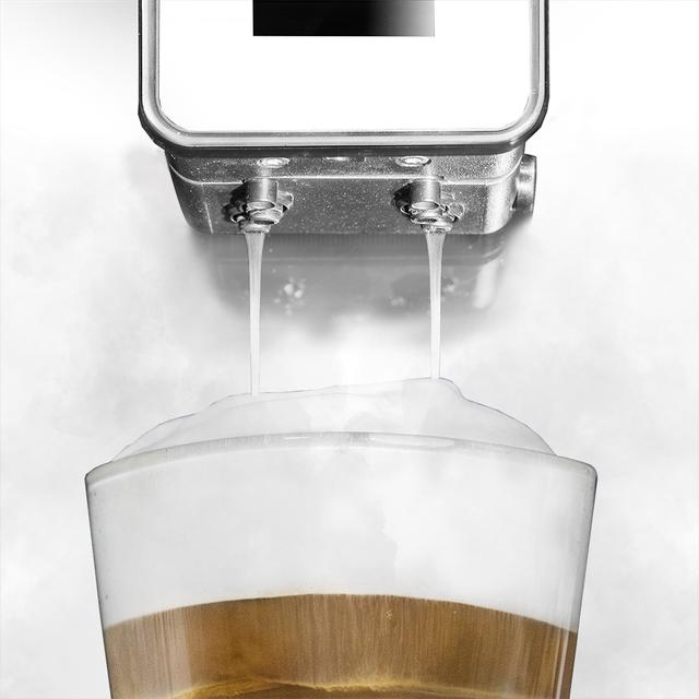 Power Matic-ccino 8000 Touch Bianca S Series superautomatische Kaffeemaschine, die Kaffee mit Milchbehälter mahlt. Interaktiver Touchscreen. Bereitet Cappuccino auf Tastendruck zu. Vollständig individualisierbarer Kaffee. ForceAroma-Technologie mit 19 bar Druck.