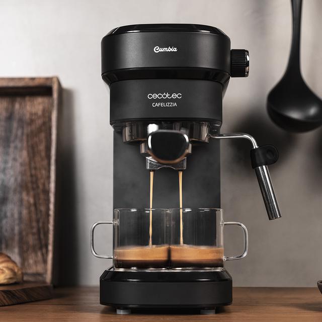 Cafelizzia 790 Black para espressos y Cappuccino. Cafetera Espresso con Sistema de rápido Calentamiento, 20 Bares, Modo Auto para 1 y 2 cafés, vaporizador orientable,depósito 1,2 litros